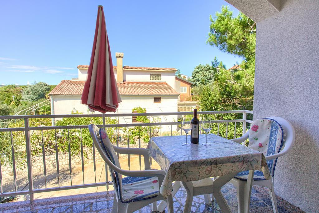 Apartments Vlatko Krk Town Εξωτερικό φωτογραφία