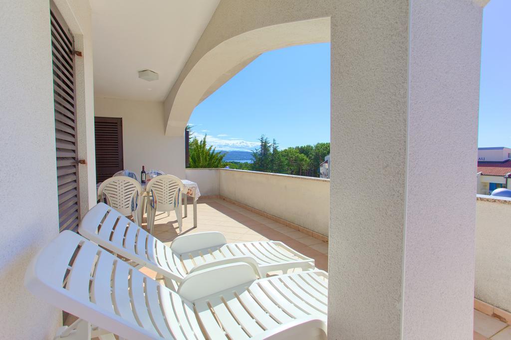 Apartments Vlatko Krk Town Εξωτερικό φωτογραφία