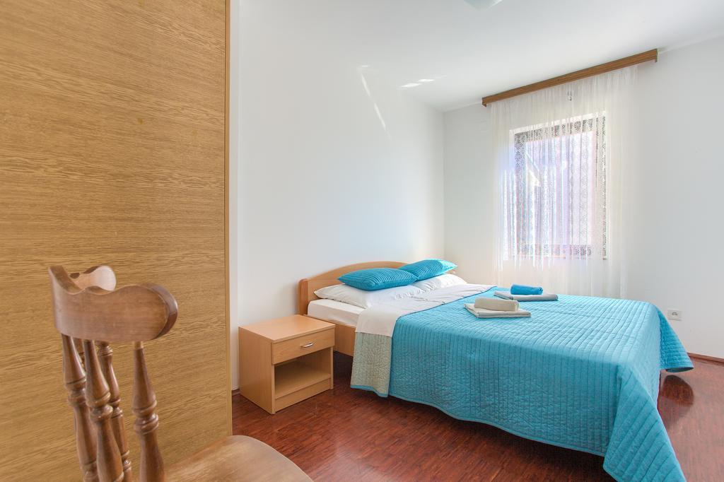 Apartments Vlatko Krk Town Εξωτερικό φωτογραφία
