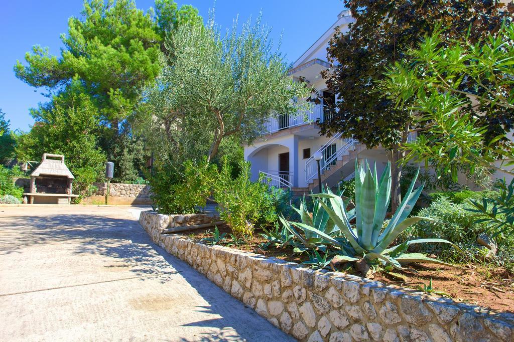 Apartments Vlatko Krk Town Εξωτερικό φωτογραφία