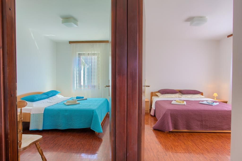 Apartments Vlatko Krk Town Εξωτερικό φωτογραφία