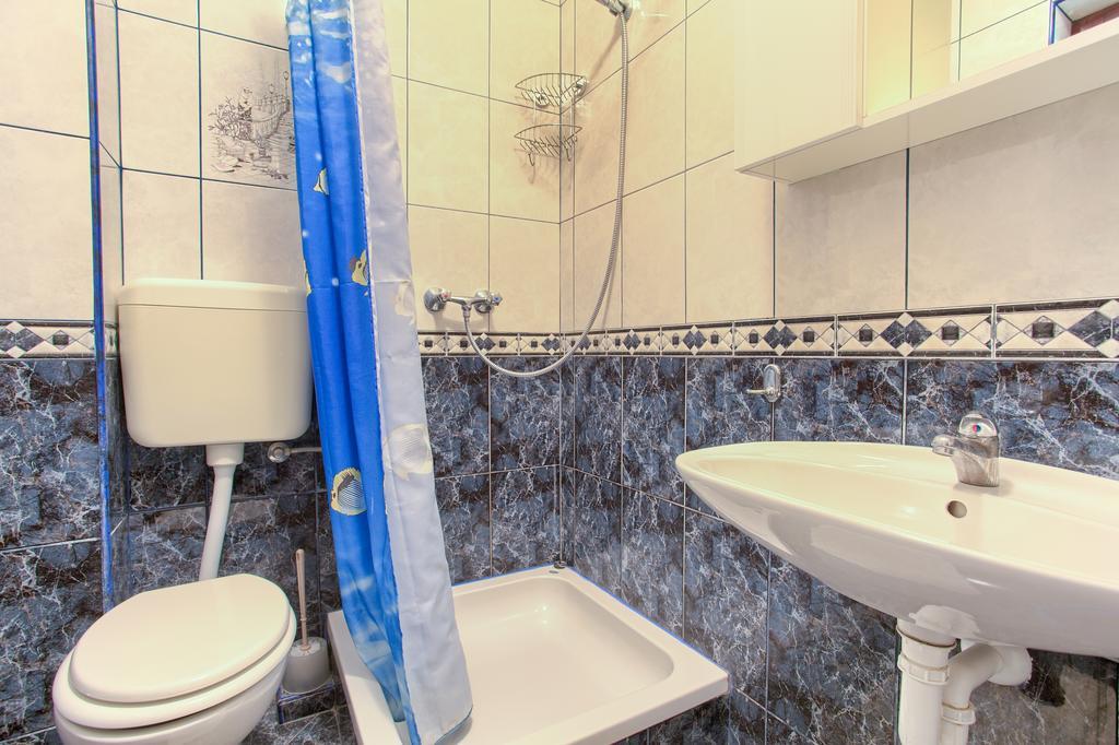 Apartments Vlatko Krk Town Εξωτερικό φωτογραφία