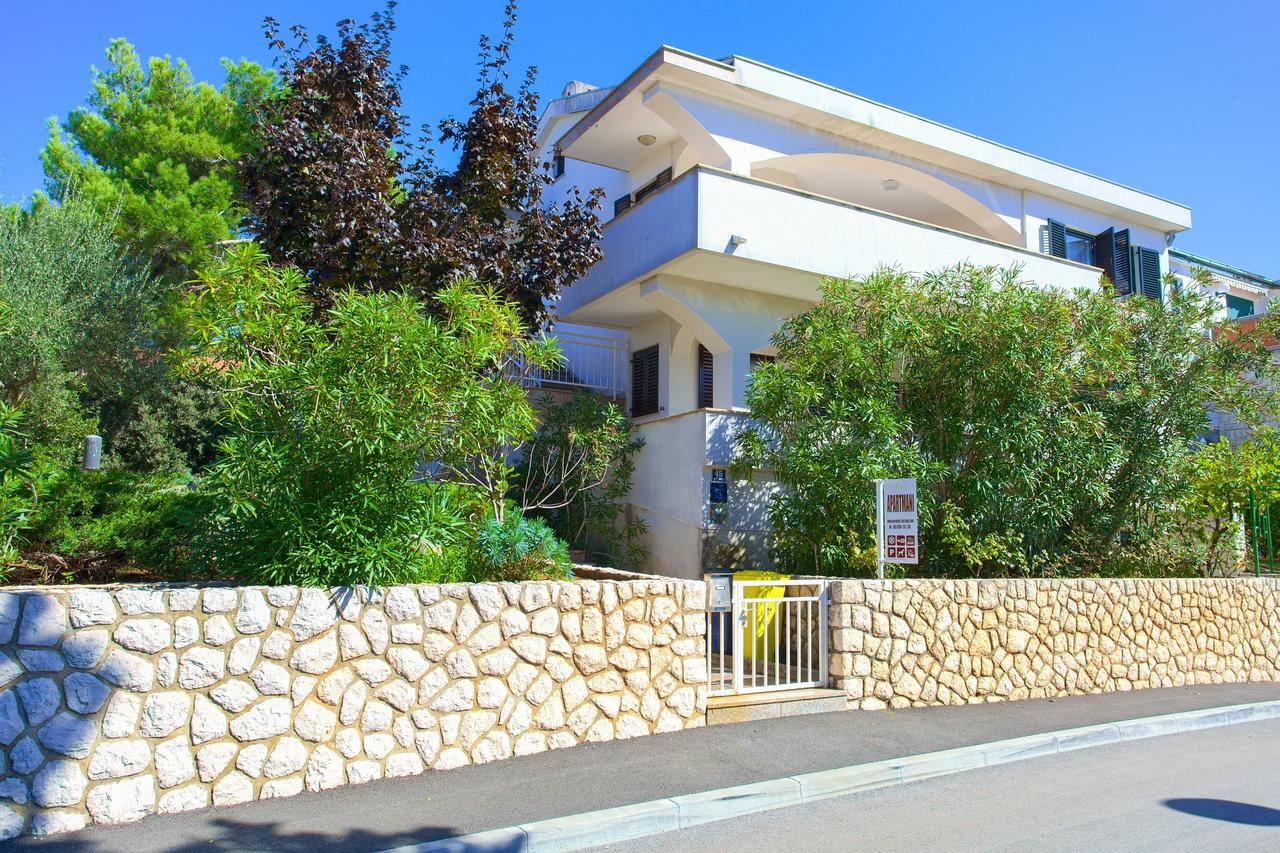 Apartments Vlatko Krk Town Εξωτερικό φωτογραφία